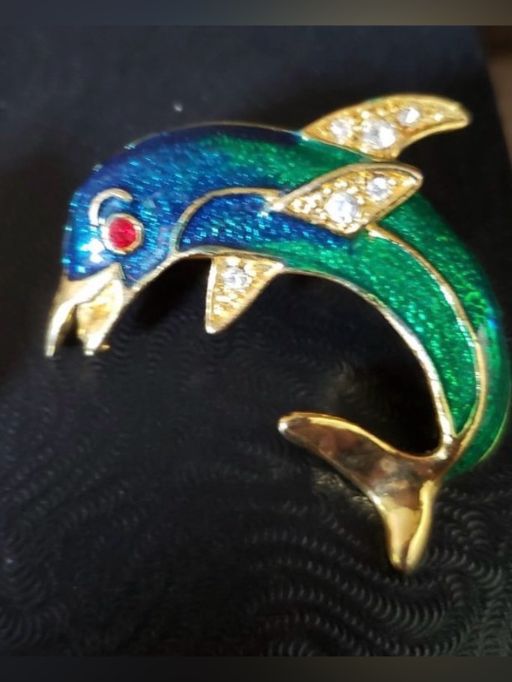 Blue & Green / tetro stule - small Dolphin Enamel Pin Brooch - No Brand